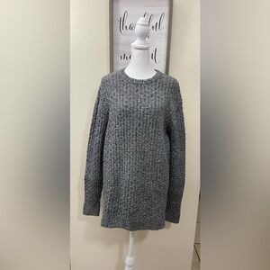 Old Navy Women’s Knit Sweater Pullover Wool Blend Gray/Black Size XL.